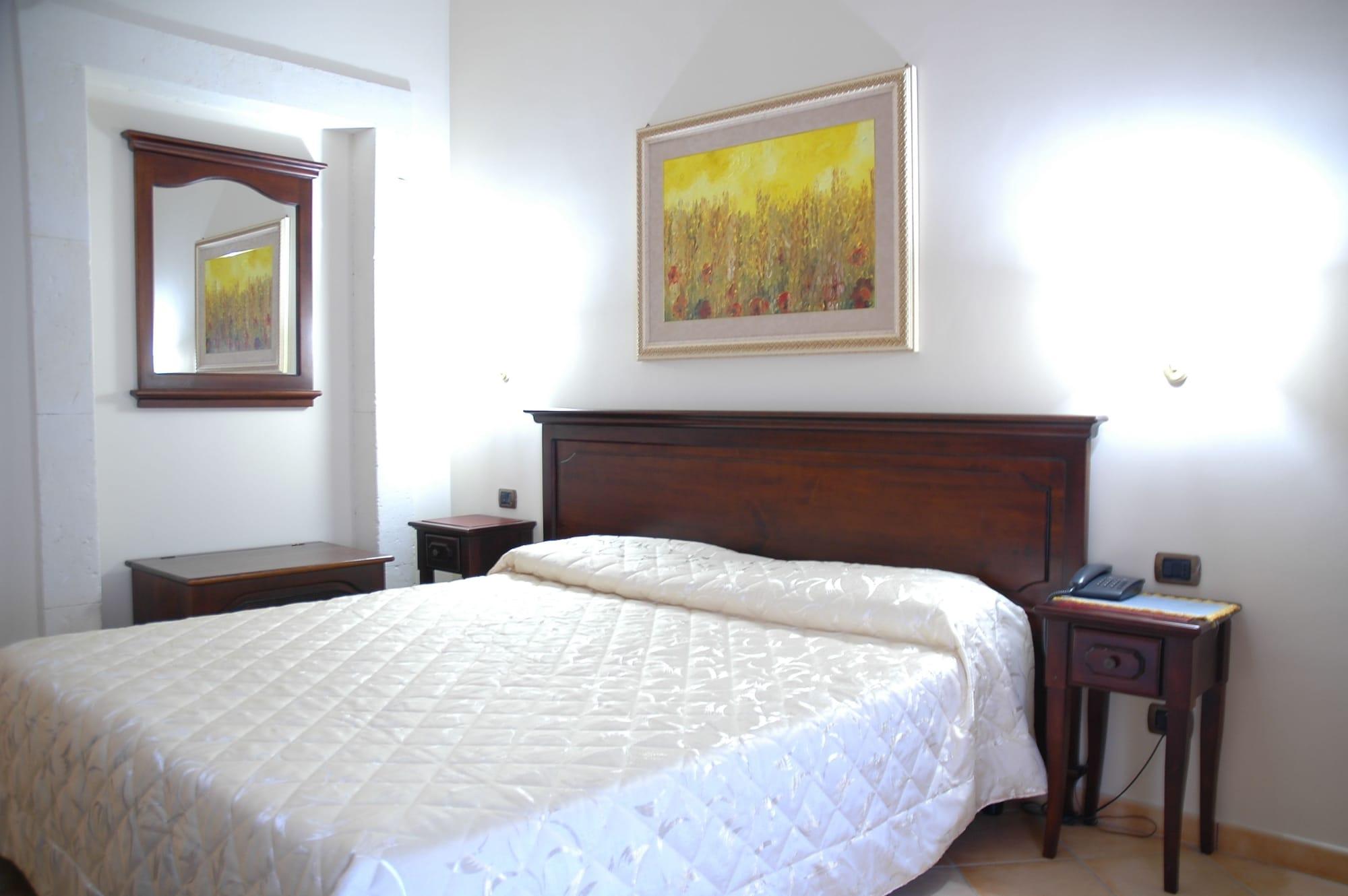 Charme Hotel Villa Principe Fitalia 法努撒 外观 照片
