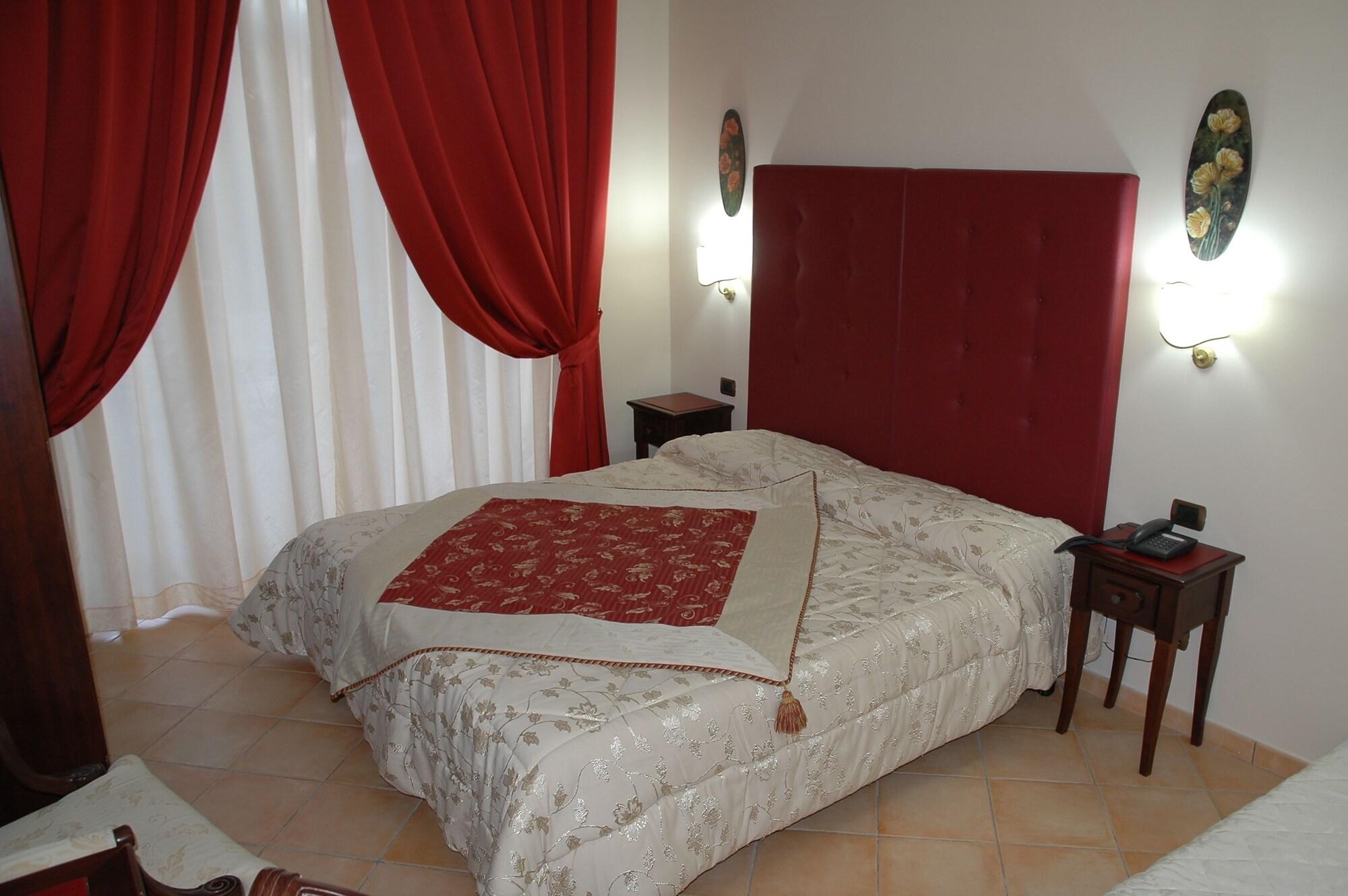 Charme Hotel Villa Principe Fitalia 法努撒 外观 照片