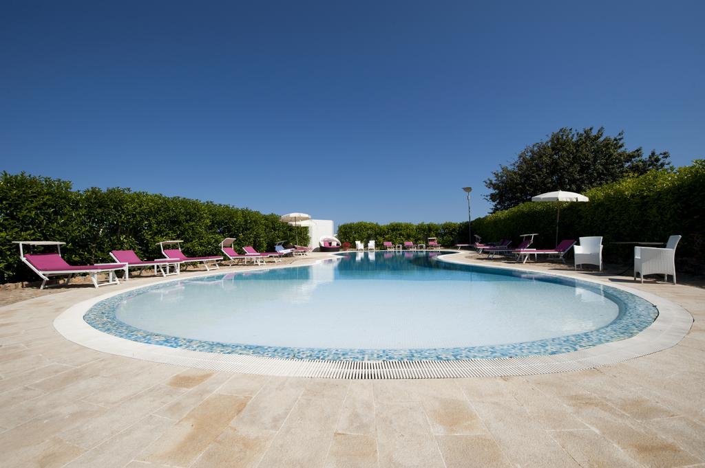 Charme Hotel Villa Principe Fitalia 法努撒 外观 照片